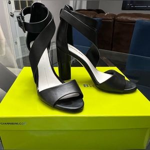 Gianni Bini-Black heels